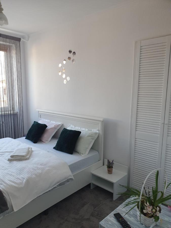 Apartament Tiron In Centru Orasului Hura-Humora Exteriér fotografie