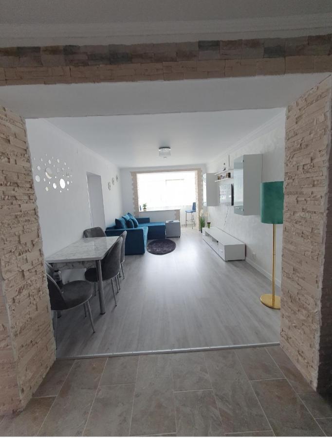 Apartament Tiron In Centru Orasului Hura-Humora Exteriér fotografie